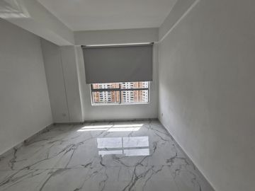 apartamento en arriendo en tres esquinas. Cod A515480