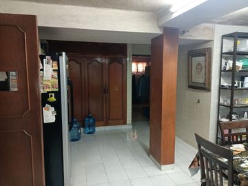 Casa en Venta en la Col. México en Mérida, Yucatán 3Rec, cto de serv, 2Niveles
