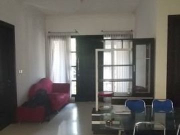 Rumah Kompleks Elite Central Park A Yani