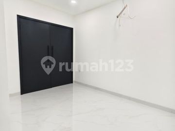 Stock Anyar !!! Ready Siap Huni Rumah New Minimalis