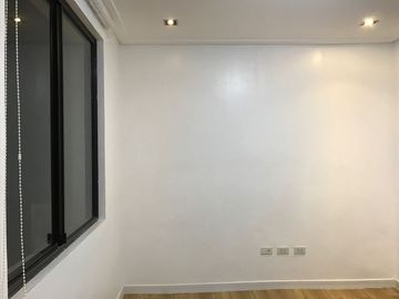 For Rent 3-Storey Townhouse in New Manila