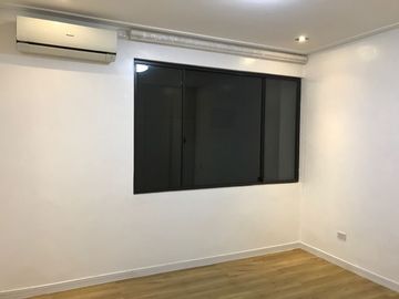 For Rent 3-Storey Townhouse in New Manila