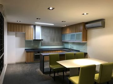 For Rent 3-Storey Townhouse in New Manila