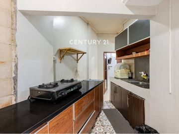 Dijual Rumah Lokasi Strategis Siap Huni Di Cirendeu