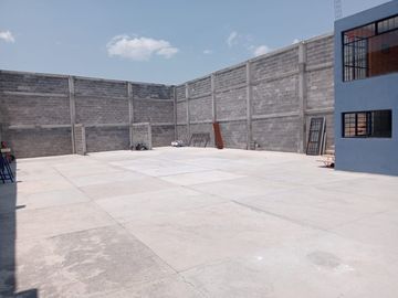 BODEGA EN VENTA CERCA DE LA APOSTÓLICA