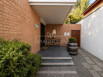 CASA EN VENTA 3 D EN CONDOMINIO, SAN CARLOS DE APOQUINDO