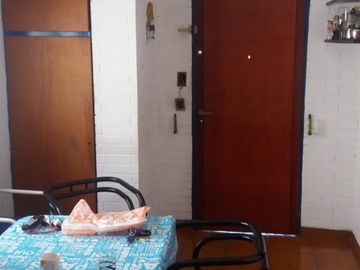 CHALET CON 3 DORMITORIOS (1 CON BAÑO EN SUITE) .