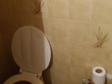 CHALET CON 3 DORMITORIOS (1 CON BAÑO EN SUITE) .