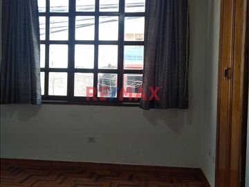 🌟 ¡Disfruta la comodidad y calidez de tu nuevo hogar en Chiclayo! 🌟

🏡 Dirección: Rosales 253, Chiclayo, un lugar perfecto para quienes buscan tranq