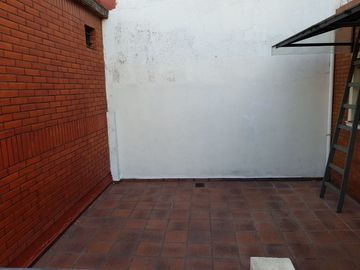 Departamento Tipo Casa en venta en Lanus Oeste