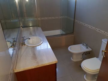 Departamento Tipo Casa en venta en Lanus Oeste