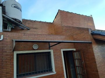 Departamento Tipo Casa en venta en Lanus Oeste