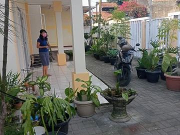 DIJUAL RUMAH MEWAH 2 LANTAI MODERN DI HOOK DI DALAM KOMPLEK