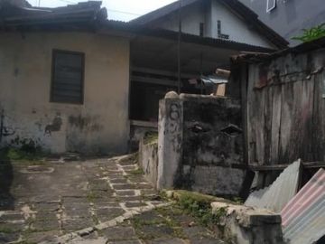Tanah include bangunan di Pusponjolo. Dekat pusat kota