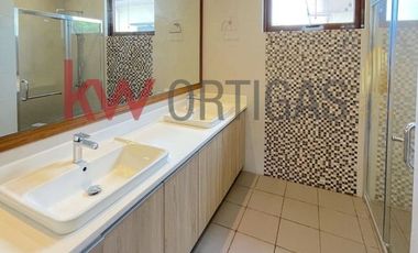 Brand New House with Pool for Sale in Multinational Village, Para&ntilde;aque City
