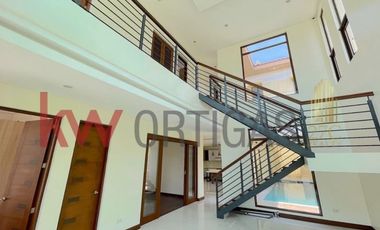 Brand New House with Pool for Sale in Multinational Village, Para&ntilde;aque City