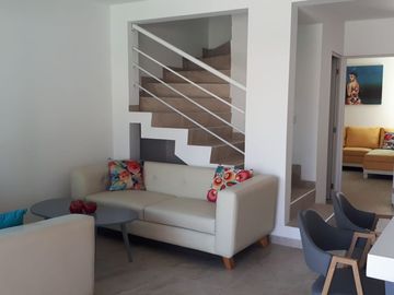 Hermoso condominio Estilo Californiano