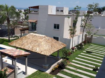 Hermoso condominio Estilo Californiano
