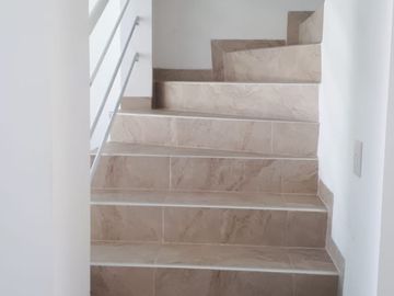 Hermoso condominio Estilo Californiano