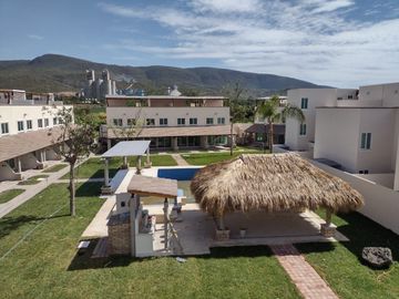 Hermoso condominio Estilo Californiano
