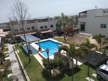 Hermoso condominio Estilo Californiano