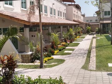 Hermoso condominio Estilo Californiano