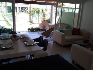 Hermoso condominio Estilo Californiano