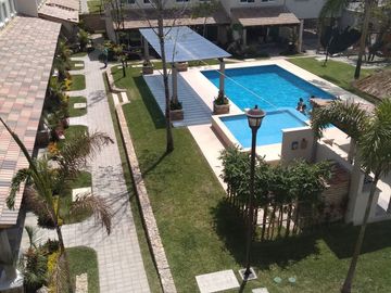 Hermoso condominio Estilo Californiano