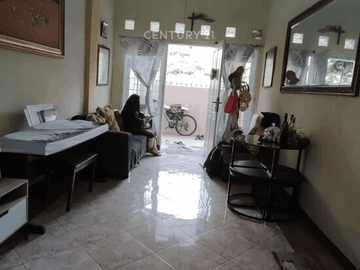 Rumah S H 1¼ Lt B Hijau Harapan Indah, Pejuang, Medan Satria, Bks