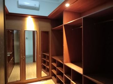 Disewakan Rumah cantik kawasan Pondok Indah Jakarta selatan