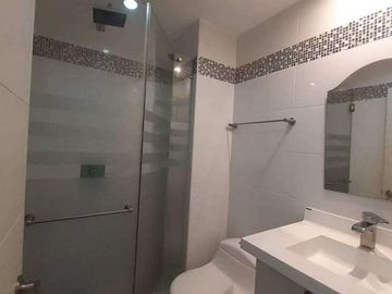 Departamento de venta en Salinas, Vista al mar, en el Malecón.