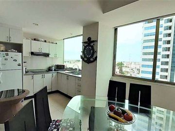 Departamento de venta en Salinas, Vista al mar, en el Malecón.