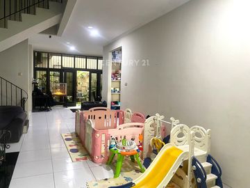 Rumah 2 Lantai Baru Renovasi Di Sekitar Bintaro 10707