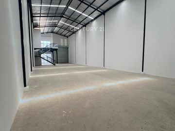 Gudang Brand New Zona Industri Area Legok Tangerang Siap Pakai