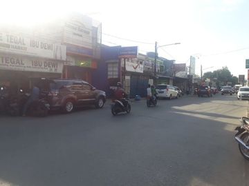 Disewakan Rumah Komersil Jalan Perumahan Harapan Kita Kelapa Dua Tangerang Lokasi Ramai Strategis