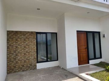 Termurah di Buah Batu Bojongsoang Rumah 2LT View Danau Harga Dibawah Pasar