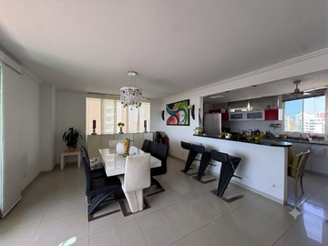 apartamento en venta en altos de riomar. Cod V28260