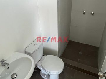Dpto 1005 vista exterior, en condominio Amauta - Festiva
Calle Casapalca con Av Arica. Cercado de Lima
Area 67.93 m2
- Sala comedor con salida a ba