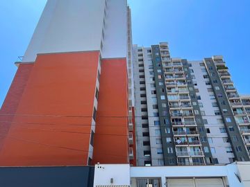 Dpto 1005 vista exterior, en condominio Amauta - Festiva
Calle Casapalca con Av Arica. Cercado de Lima
Area 67.93 m2
- Sala comedor con salida a ba