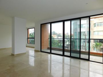 apartamento en venta en altos de riomar. Cod V86030