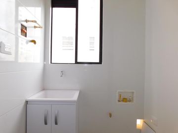 apartamento en venta en altos de riomar. Cod V86030