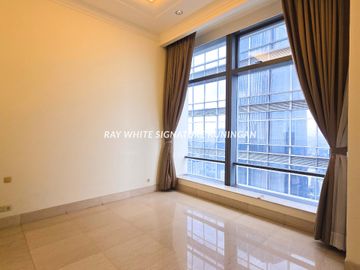 Apartemen Airlangga Ritz Carlton Mega Kuningan 4 BR Semi Furnished