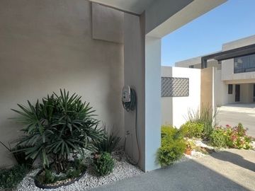 Casa en venta privada Cumbres Sole