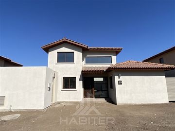 NUEVAS CASAS EN CHICUREO - MODERNAS