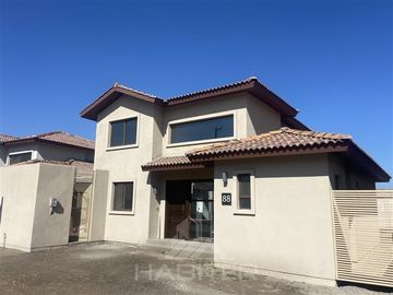 NUEVAS CASAS EN CHICUREO - MODERNAS