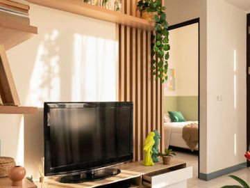 Flora Attic Minimalis Modern Murah di Aryana Karawaci