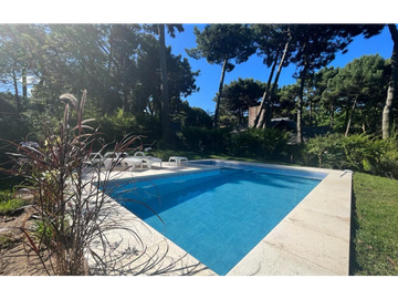 CASA EN VENTA EN PINAMAR NORTE