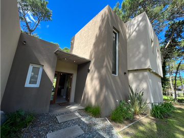 CASA EN VENTA EN PINAMAR NORTE