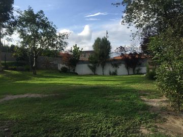 VENDO HERMOSO TERRENO UBICADO EN UNA EXCELENTE URBANIZACIÓN EN CUMBAYA