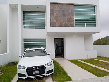 Casa en venta Pedregal de las Haciendas